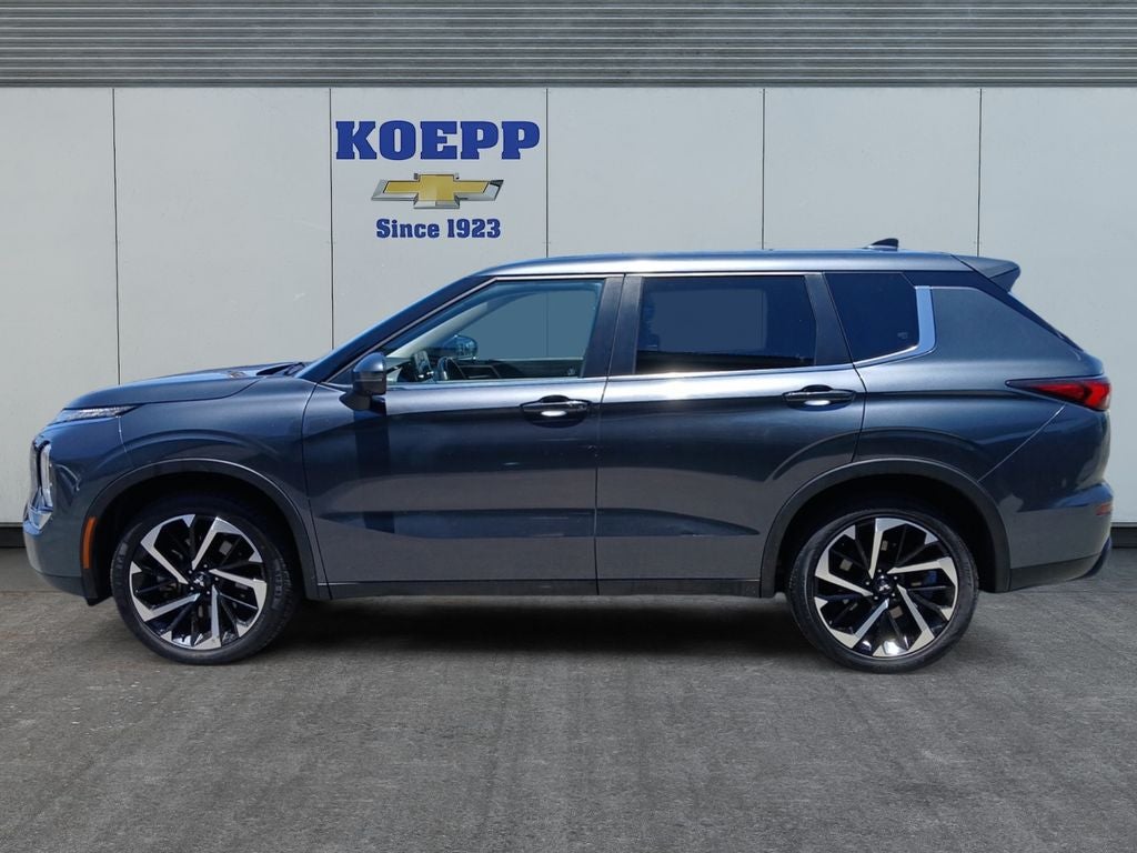 2024 Mitsubishi Outlander SE