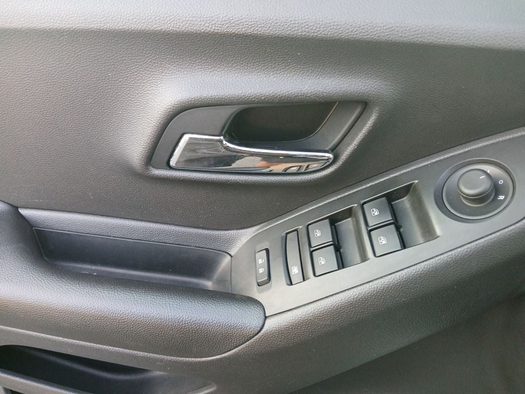 2021 Chevrolet Trax LS