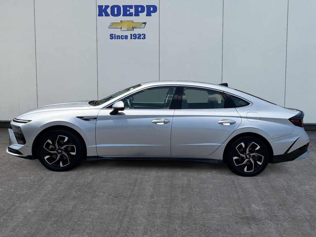 Used 2024 Hyundai Sonata SEL with VIN KMHL64JA4RA414444 for sale in La Vernia, TX