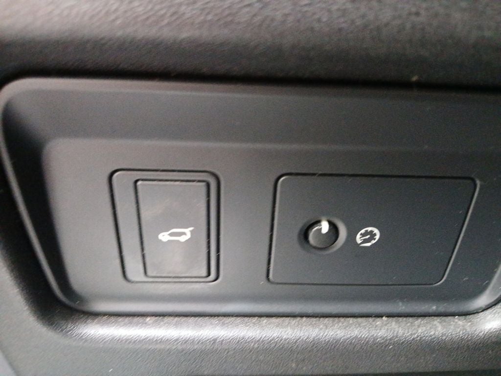 2017 Land Rover Discovery Sport HSE LUX